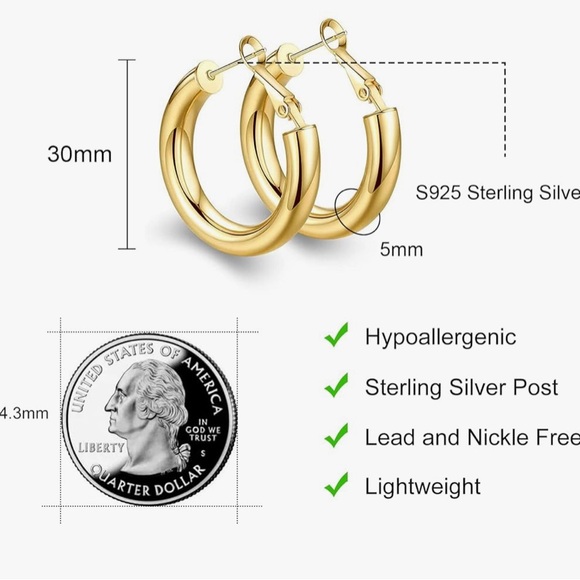 Lightweight Chunky Gold Hoop Earrings, 30mm NEW - Picture 2 of 3